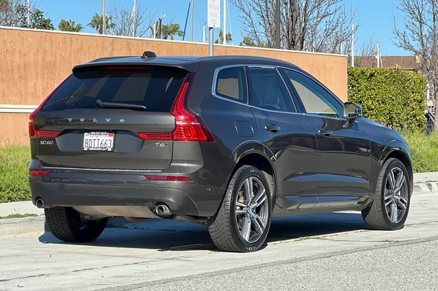 Used 2018 Volvo XC60 T6 Momentum w/ Convenience Package image 4