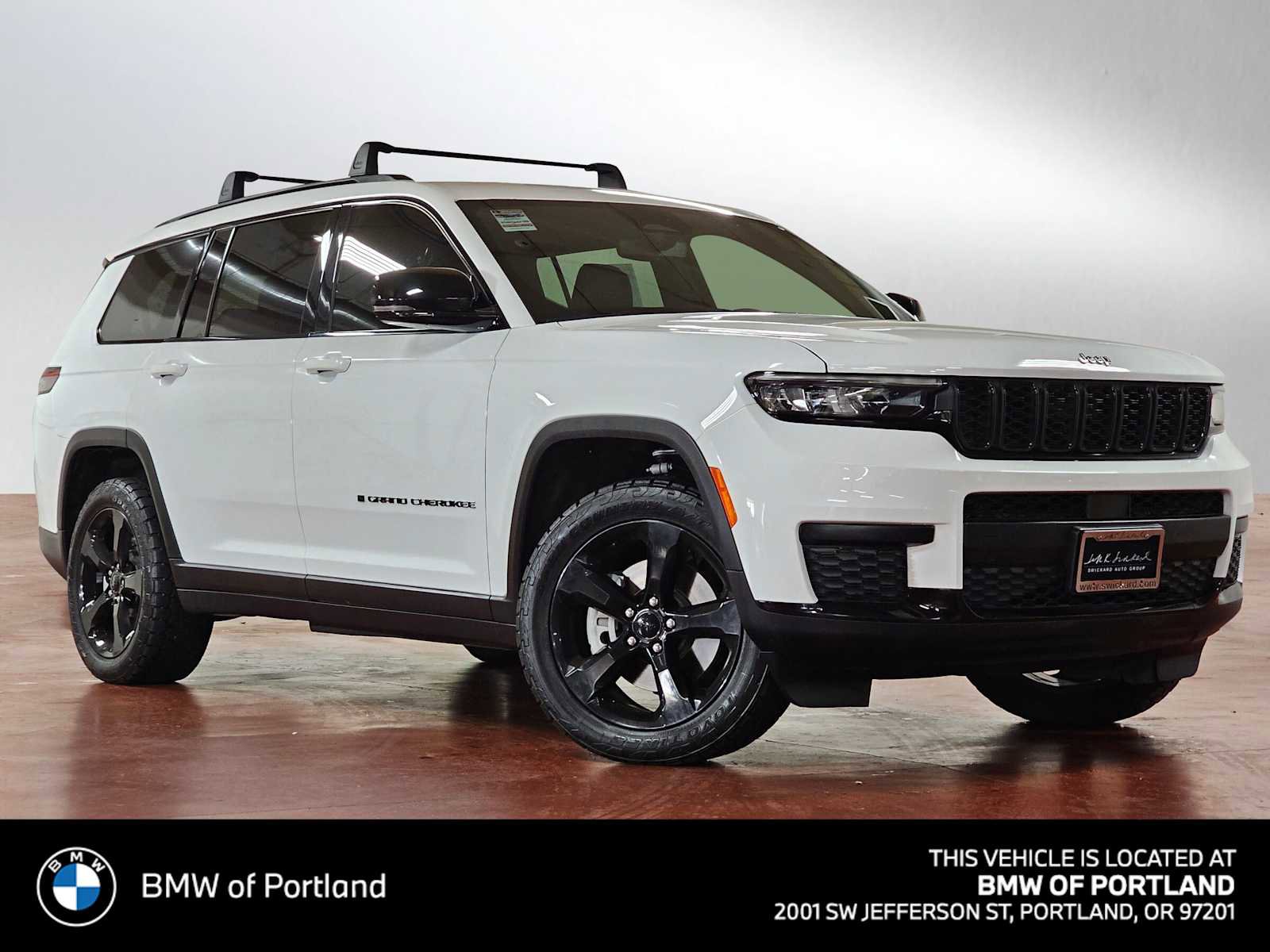 Used 2023 Jeep Grand Cherokee L Laredo