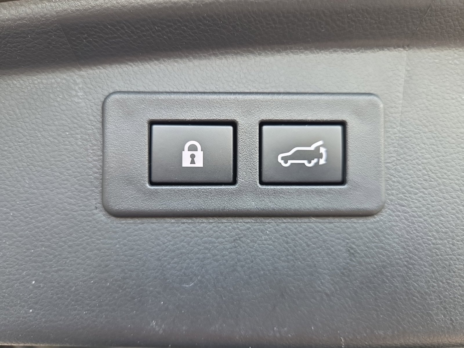Used 2022 Subaru Outback Touring AWD/4WD image 13