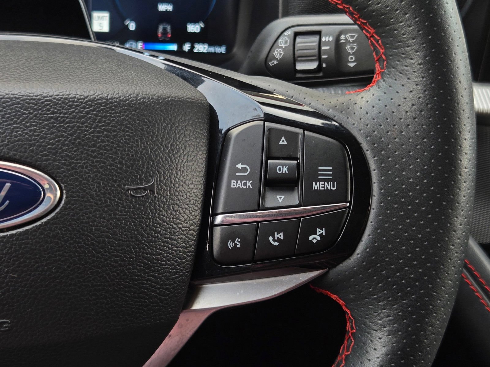 Used 2025 Ford Explorer ST-Line AWD/4WD image 19