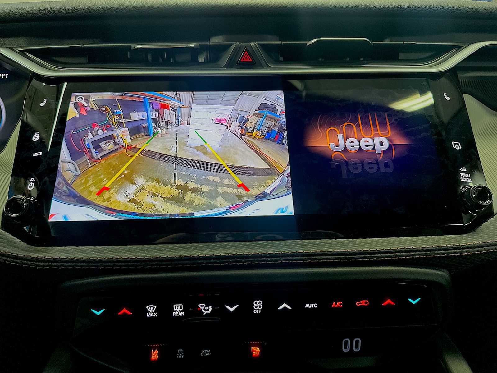 New 2026 Jeep Cherokee Limited AWD/4WD image 23