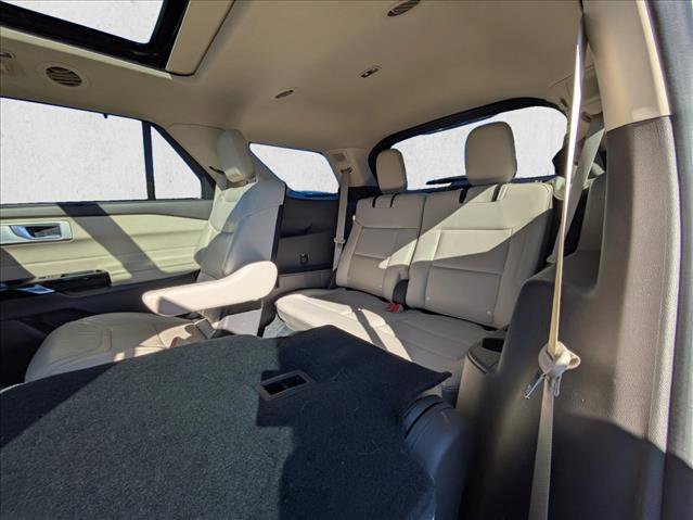 Used 2021 Ford Explorer Platinum w/ Equipment Group 601A image 19
