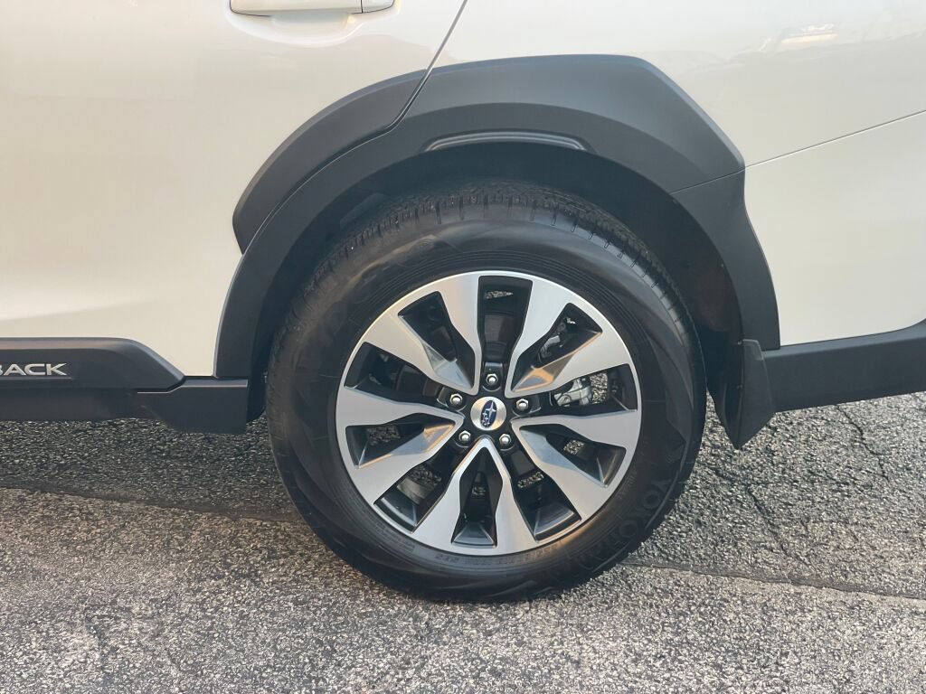 Used 2024 Subaru Outback Limited AWD/4WD image 35
