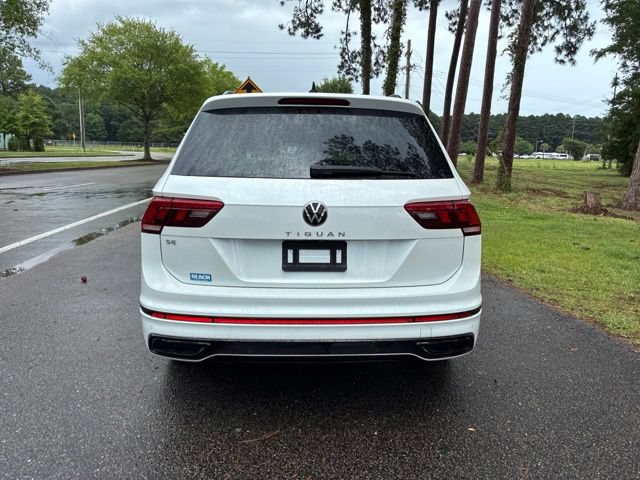 Used 2022 Volkswagen Tiguan SE R-Line FWD image 4