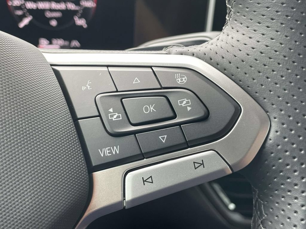 New 2026 Volkswagen Tiguan SEL R-Line AWD/4WD image 25