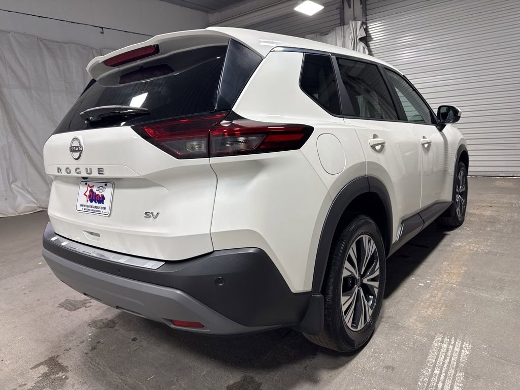 Used 2023 Nissan Rogue SV image 7