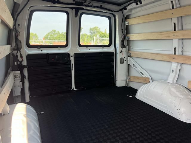 Used 2025 GMC Savana 2500 w/ Driver Convenience Package RWD image 12