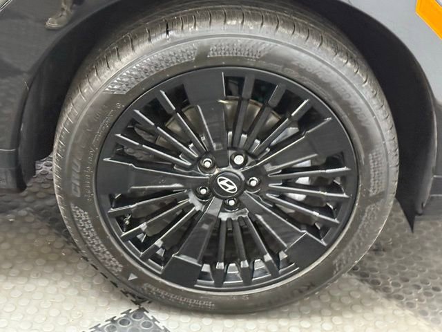 Certified 2025 Hyundai Santa Fe Calligraphy image 14