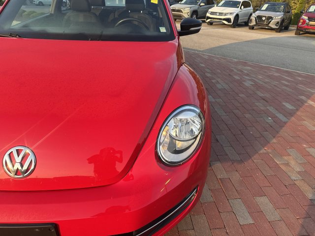 Used 2012 Volkswagen Beetle 2.0T FWD image 23