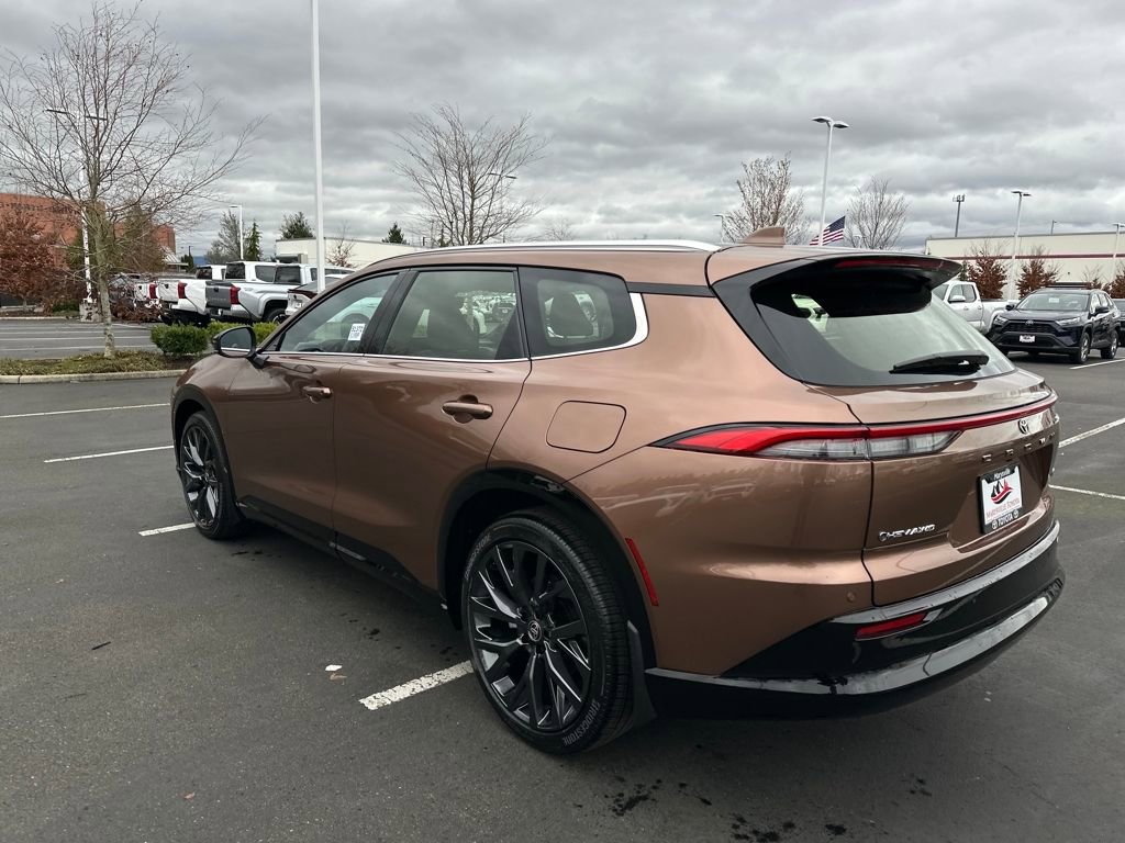 New 2025 Toyota Crown Signia image 5