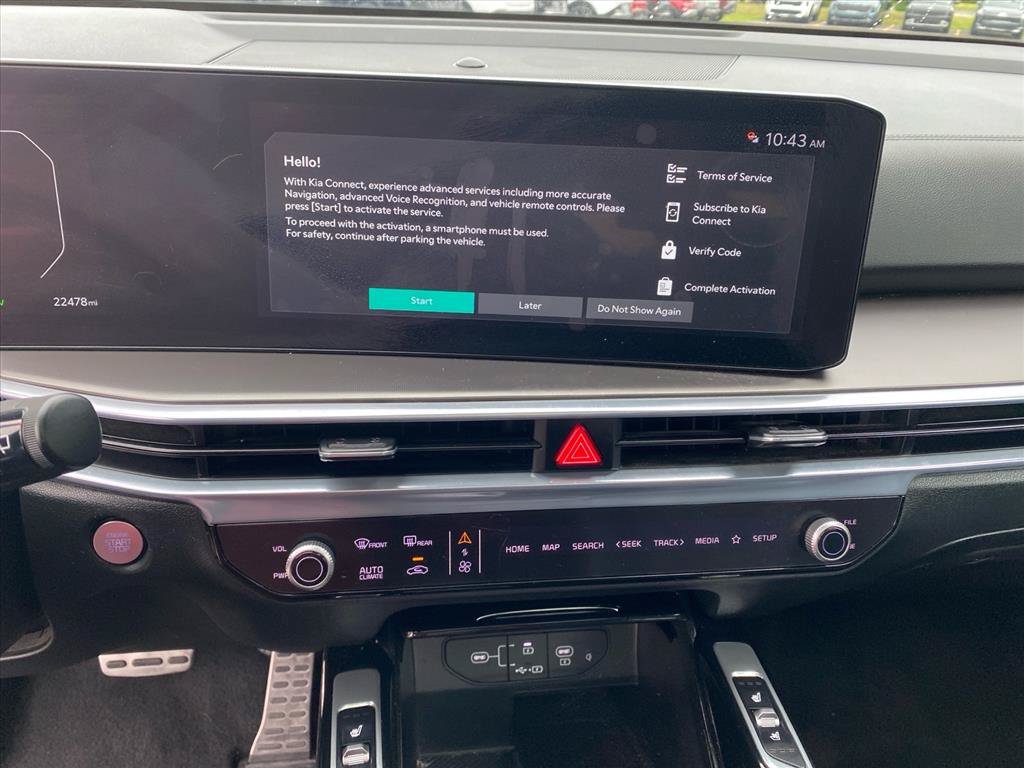 Certified 2025 Kia Sorento SX Prestige AWD/4WD image 12