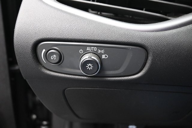 Used 2025 Chevrolet Malibu LT FWD image 26