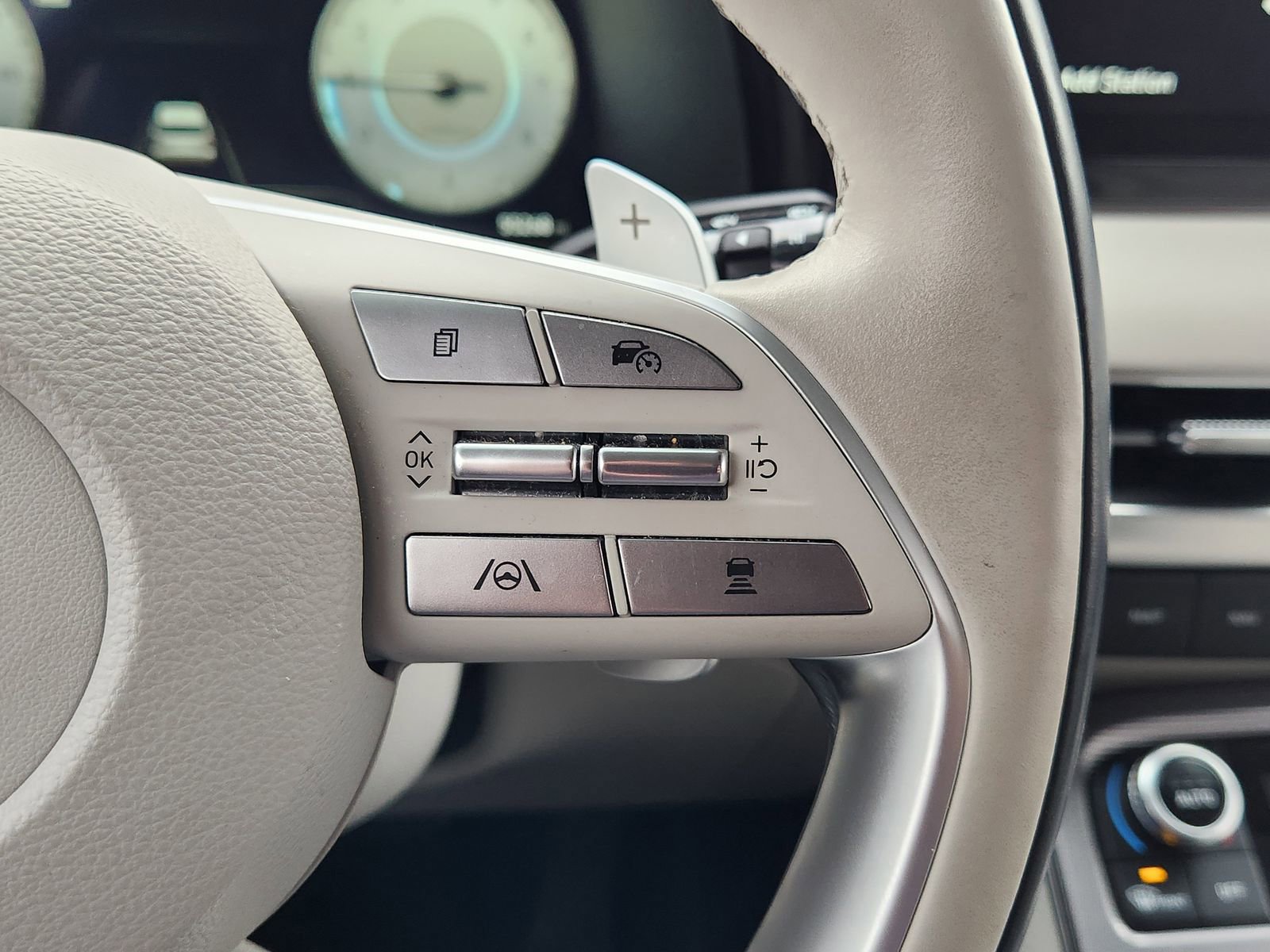 Used 2023 Hyundai Palisade Calligraphy image 33