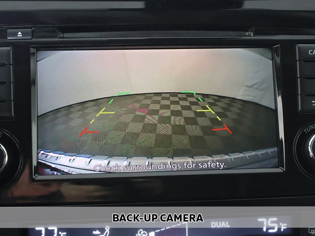 Used 2022 Nissan Rogue Sport SV image 4