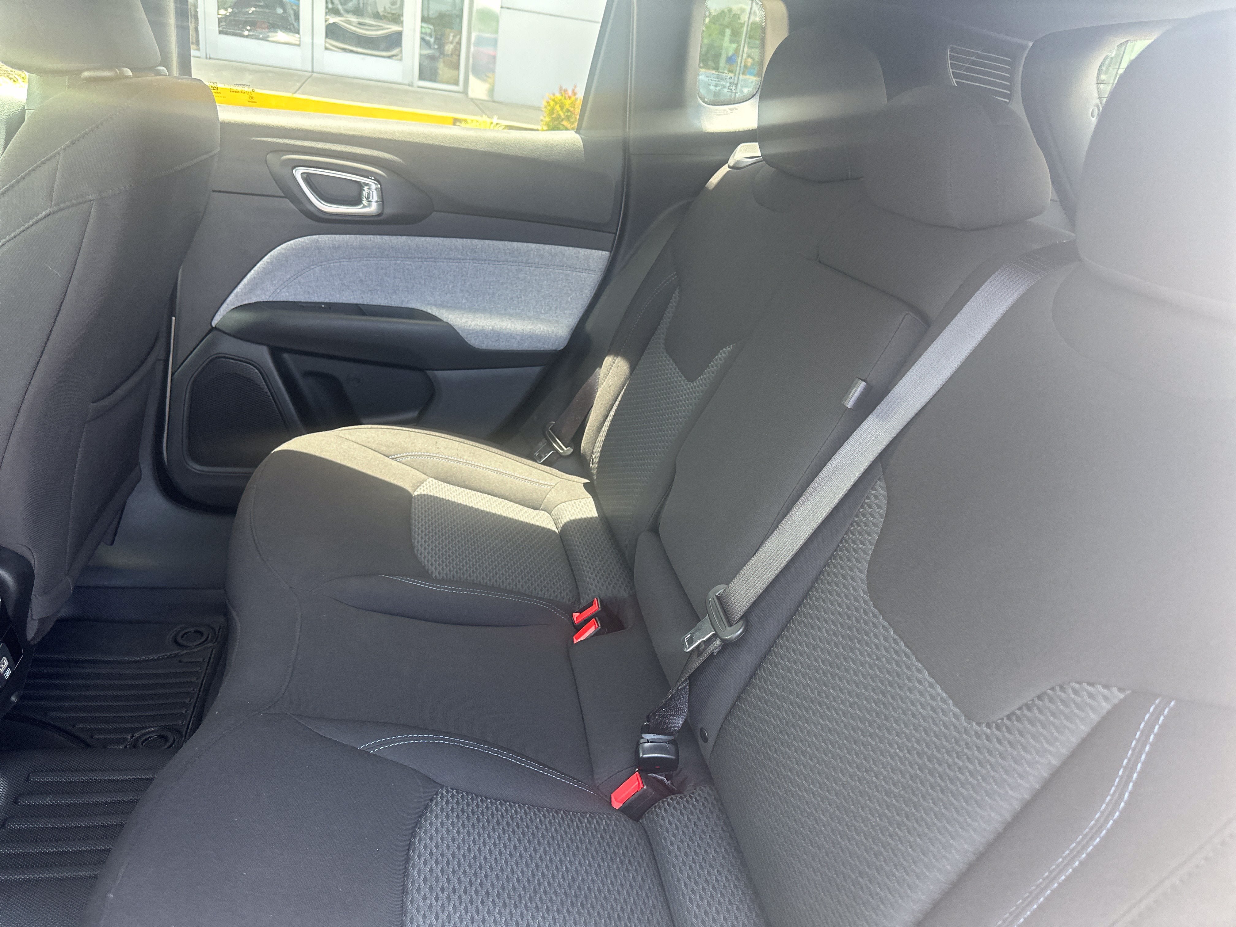 Used 2023 Jeep Compass Sport AWD/4WD image 18