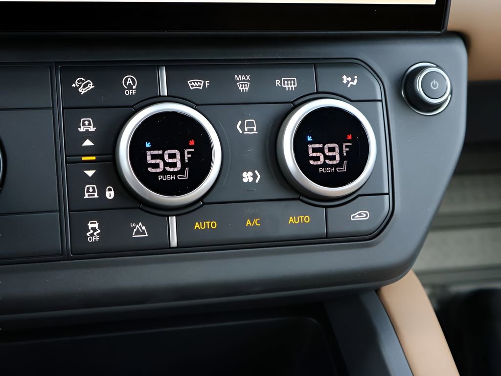 New 2026 Land Rover Defender 110 X-Dynamic SE image 25