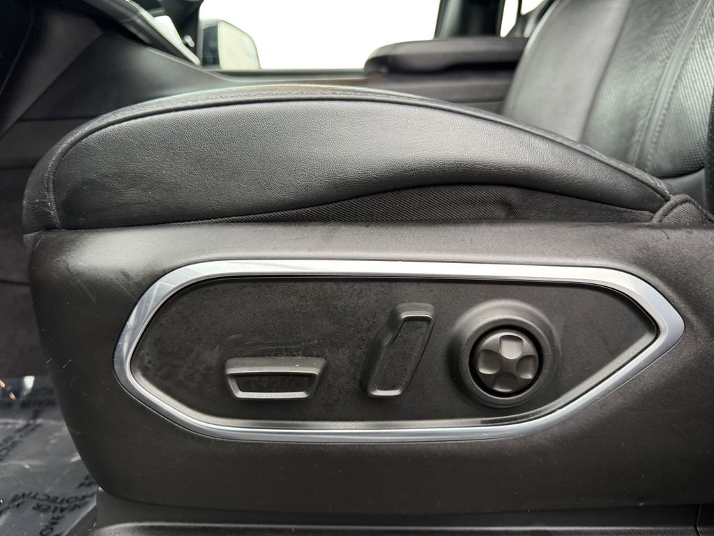 Used 2024 Jeep Wagoneer L Series II w/ Flexible Seating Group image 10