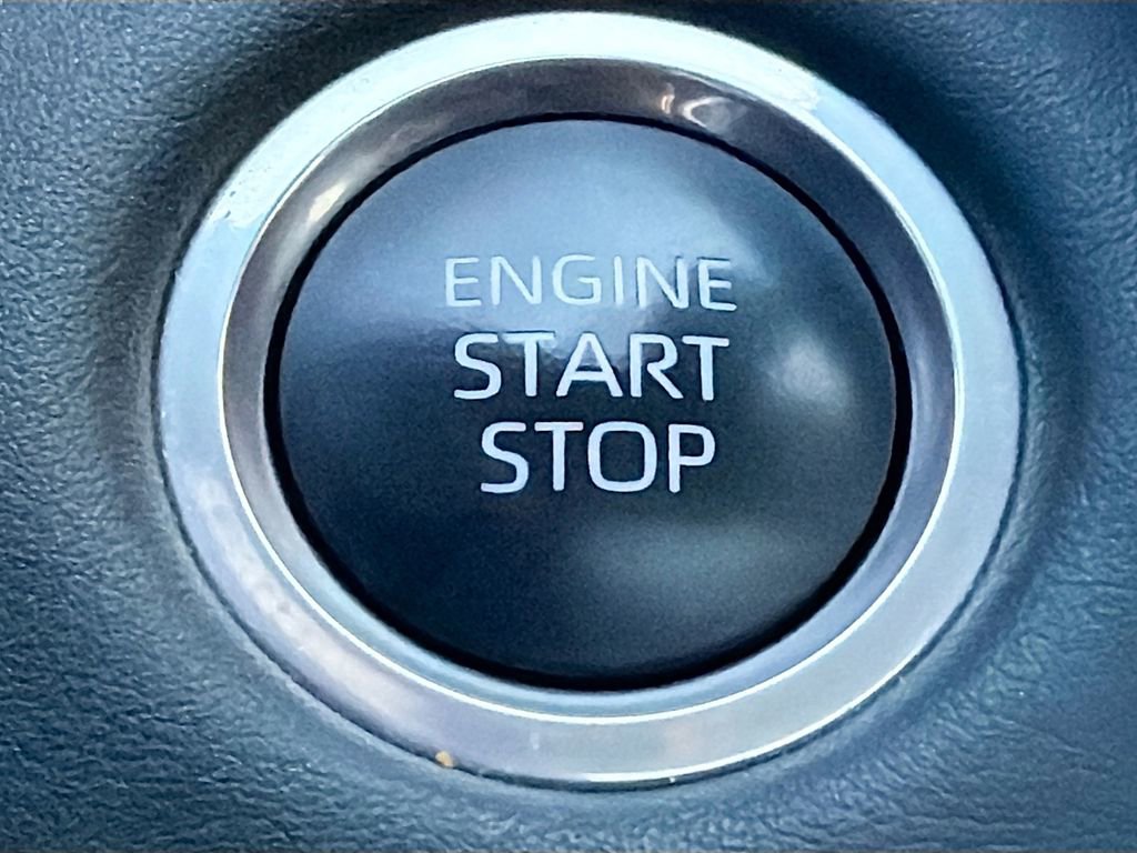 Used 2024 Toyota Highlander XLE image 36