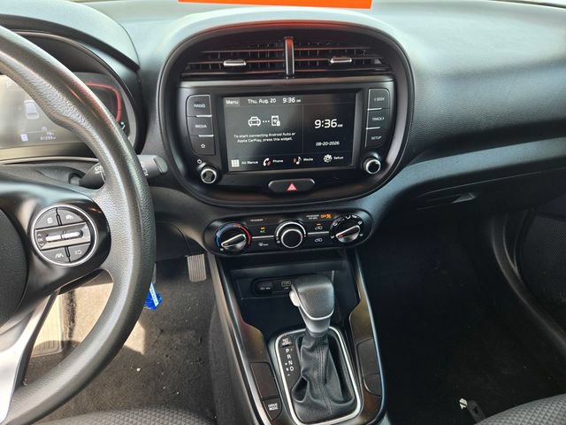 Used 2024 Kia Soul LX FWD image 17