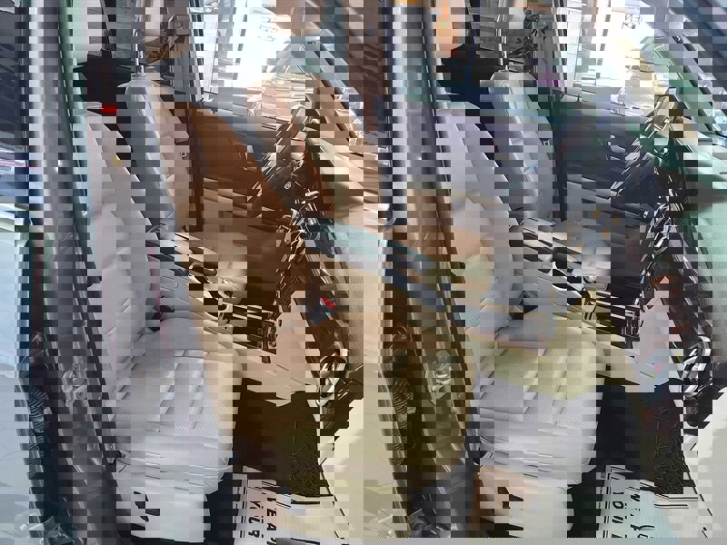 Used 2013 Mercedes-Benz GLK 350 GLK 350 4MATIC 4DR SUV AWD image 16