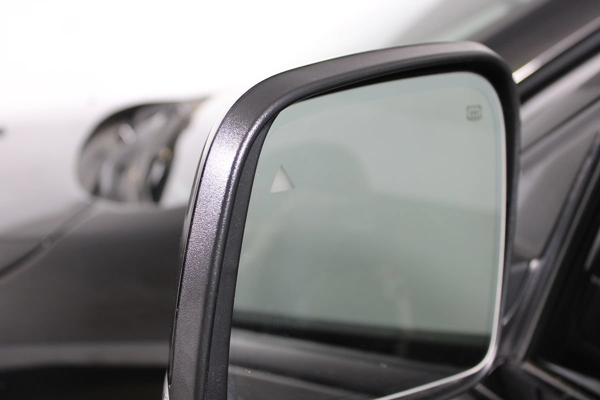 Used 2020 Jeep Grand Cherokee Limited X RWD image 34