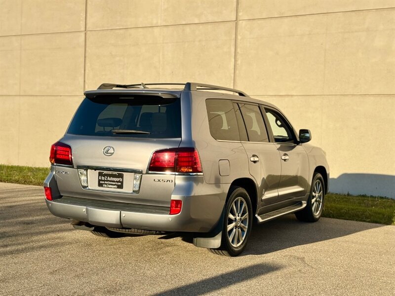 Used 2010 Lexus LX 570 4WD image 11