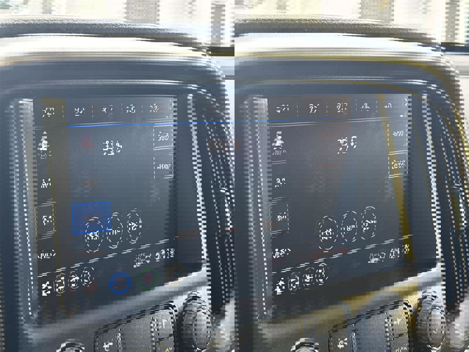 Used 2022 Chevrolet Colorado LT w/ LT Convenience Package image 16