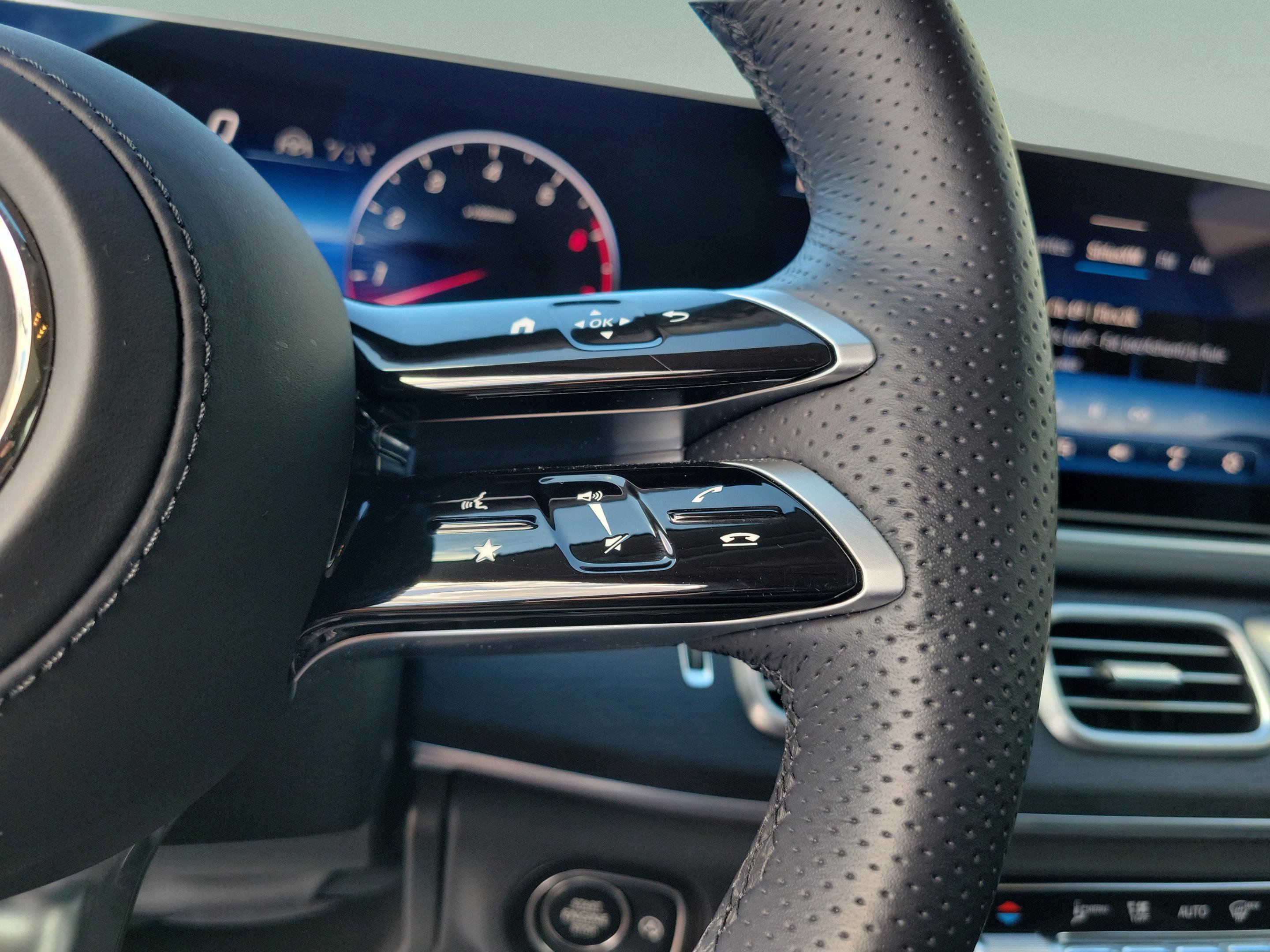 Certified 2026 Mercedes-Benz GLS 450 GLS 450 image 23