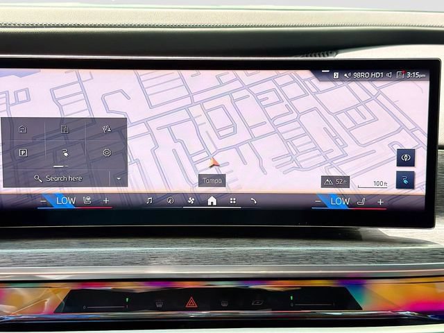 Used 2025 BMW i7 eDrive50 w/ Premium Package RWD image 31