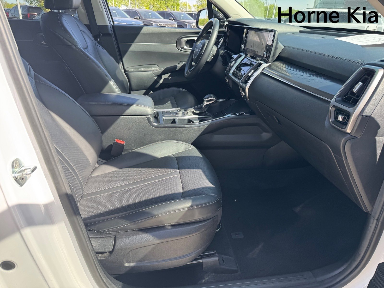 Used 2022 Kia Sorento S image 26