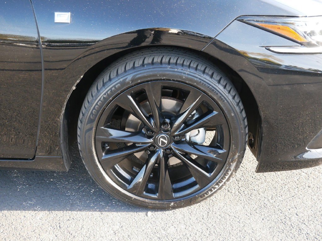 Certified 2024 Lexus ES 350 F Sport w/ Accessory Package (Z2) FWD image 8