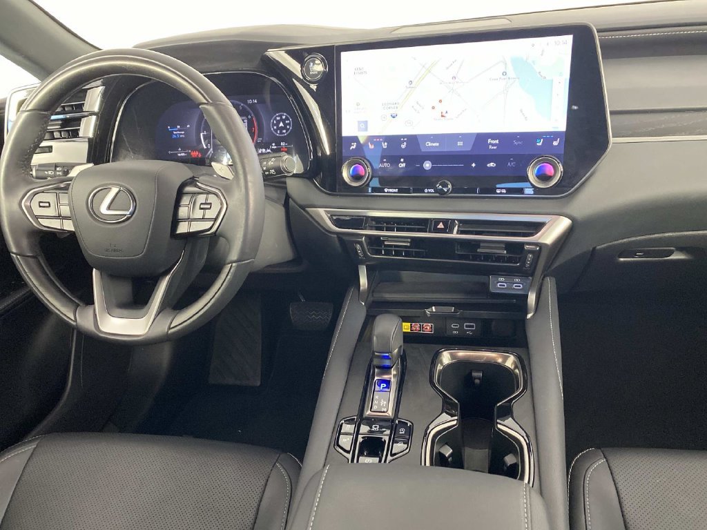 Used 2025 Lexus RX 350 Premium w/ Accessory Package AWD/4WD image 13