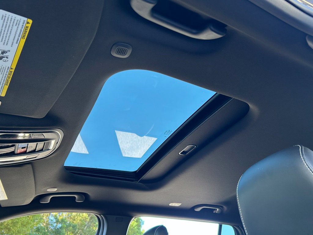 Certified 2025 Jeep Grand Cherokee L Altitude RWD image 18
