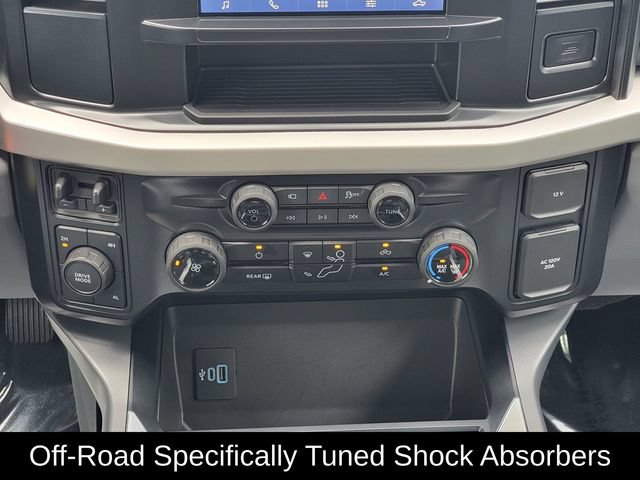 Used 2025 Ford F450 XLT w/ 360-Degree Camera Package AWD/4WD image 25