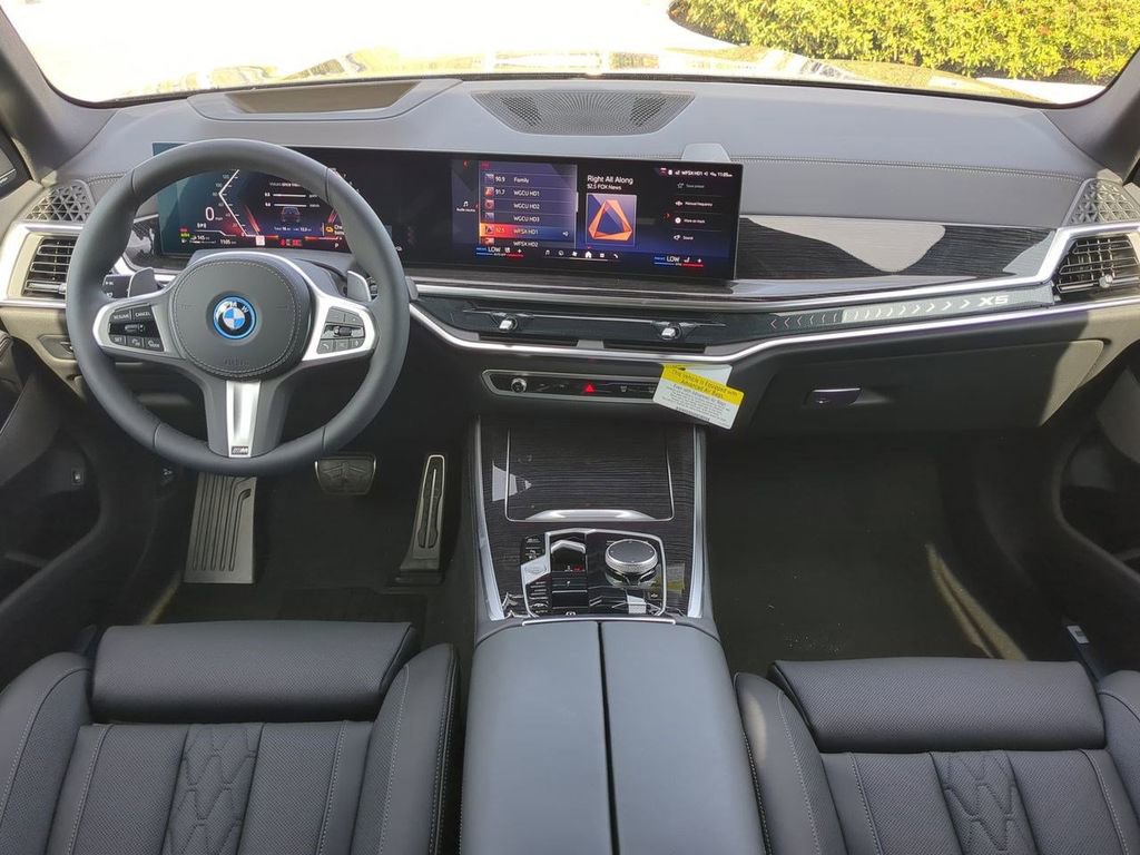 New 2026 BMW X5 xDrive50e w/ M Sport Package image 15