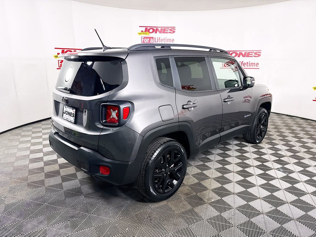 Used 2017 Jeep Renegade Altitude image 14