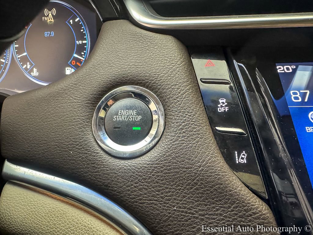 Used 2013 Cadillac XTS Premium image 17