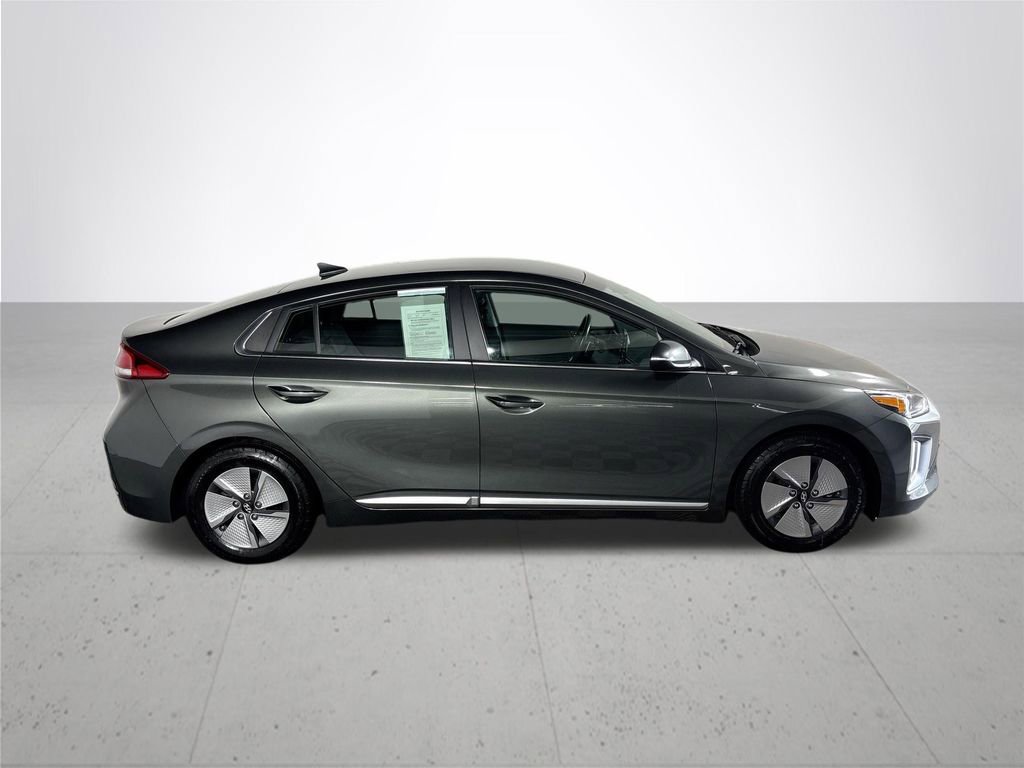 Used 2021 Hyundai Ioniq SE FWD image 5