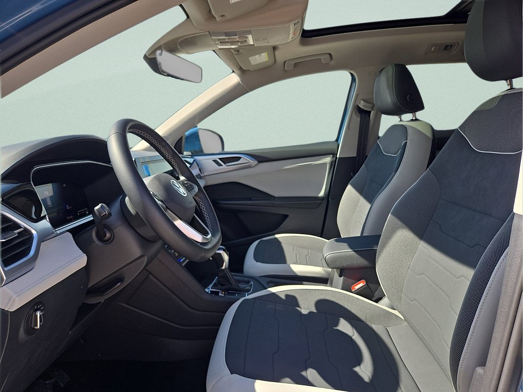 New 2026 Volkswagen Taos SE FWD image 16