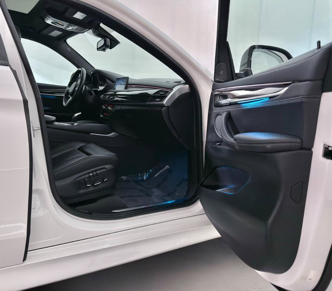 Used 2019 BMW X6 xDrive50i w/ M Sport Package image 24