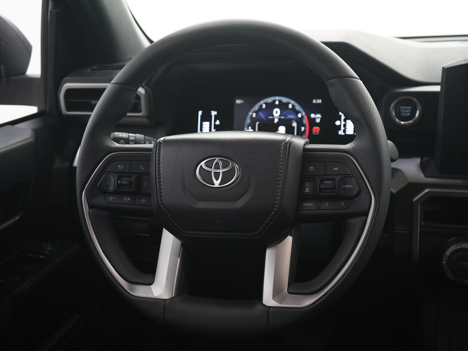 Used 2026 Toyota 4Runner SR5 AWD/4WD image 16