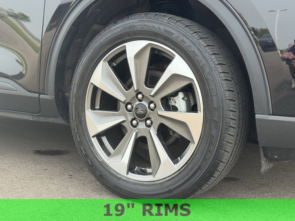 Used 2023 Ford Escape Platinum image 26