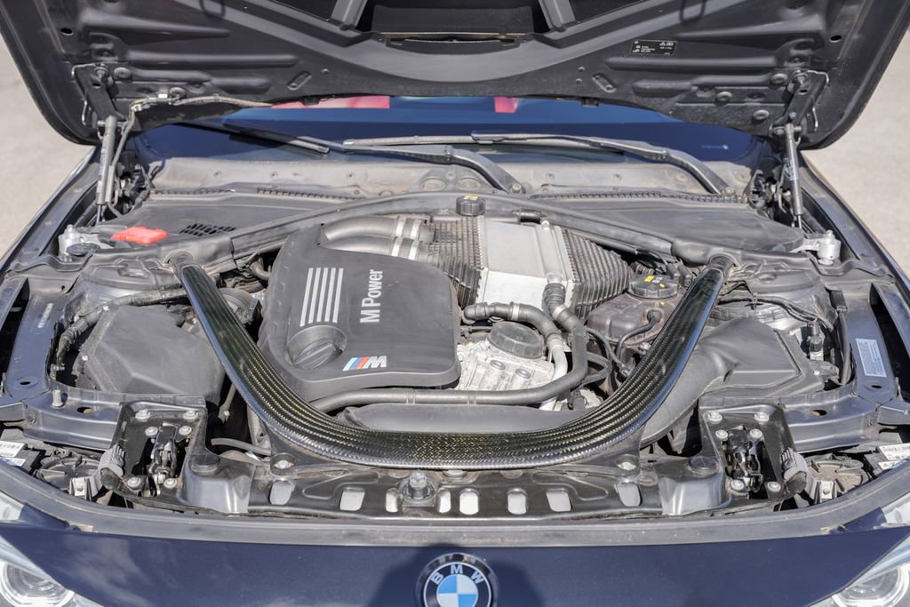 Used 2015 BMW M4 Coupe image 34