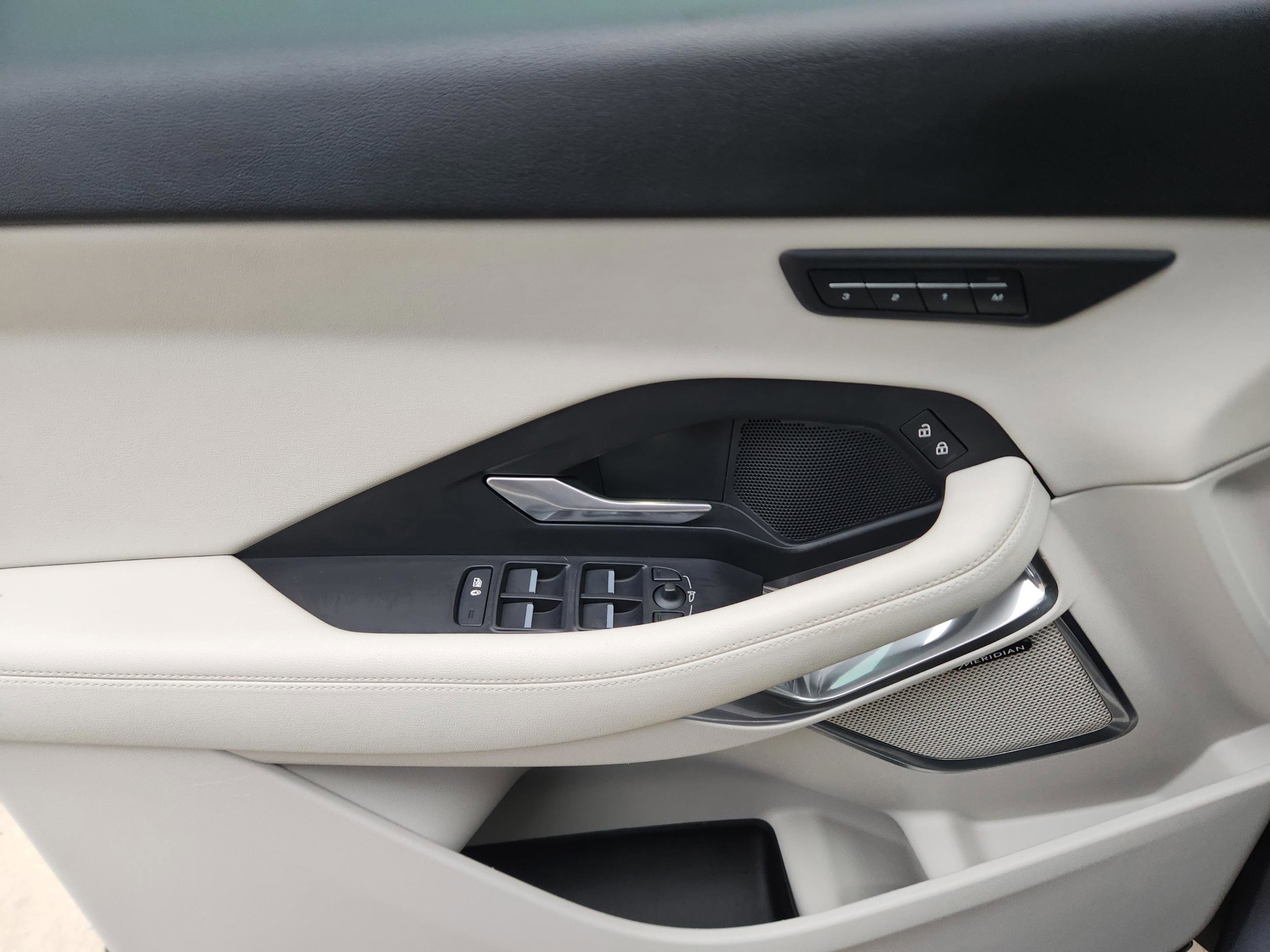 Certified 2021 Jaguar E-PACE SE AWD/4WD image 17