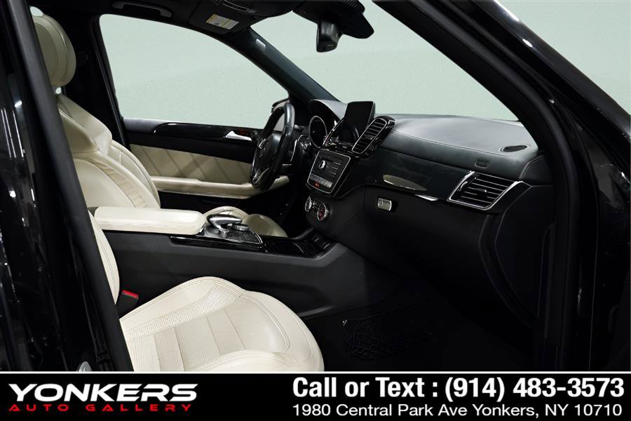 Used 2017 Mercedes-Benz GLS 63 AMG 4MATIC image 28