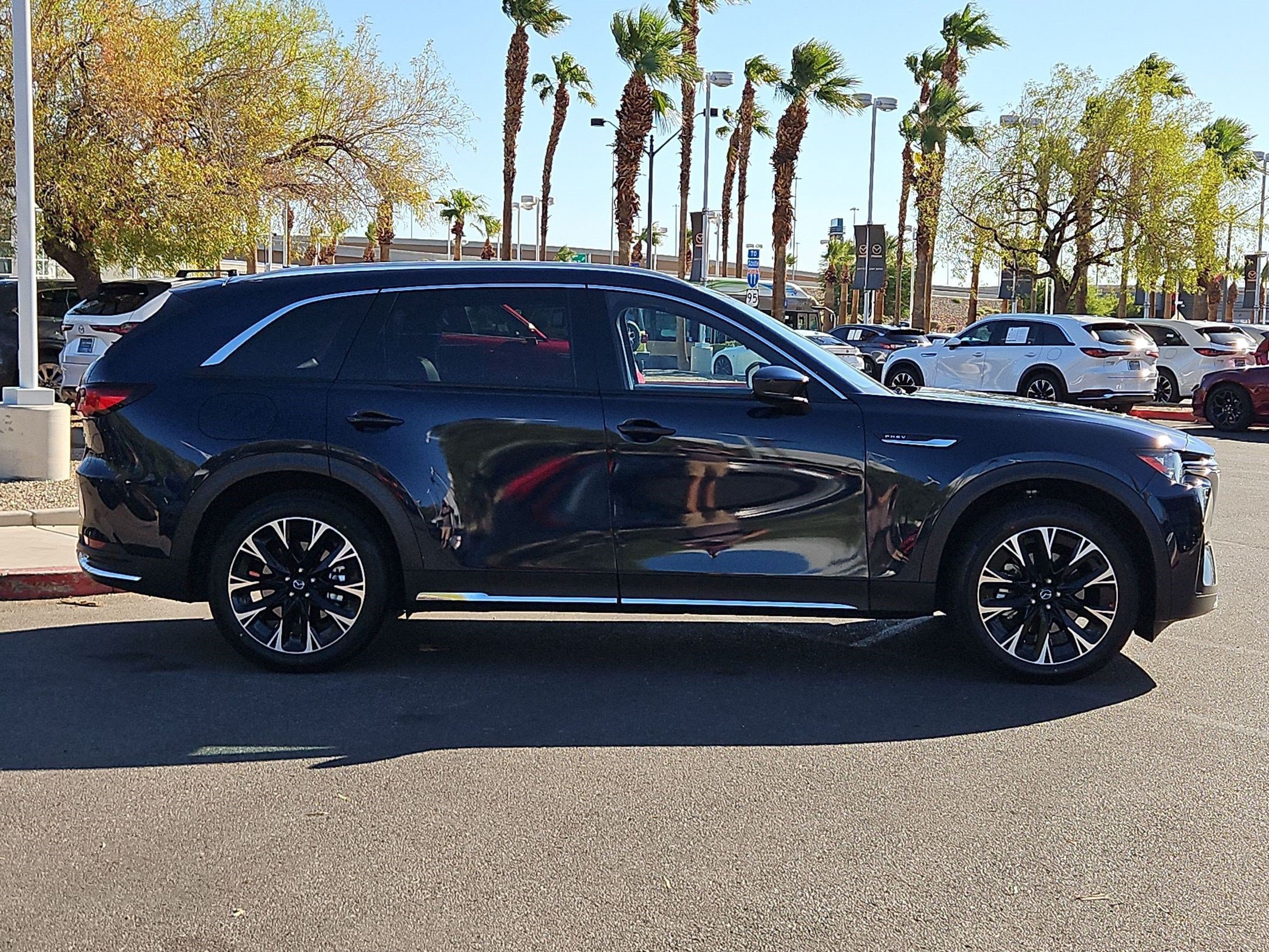 Used 2025 MAZDA CX-90 Plug-In Hybrid w/ Premium Plus AWD/4WD image 6