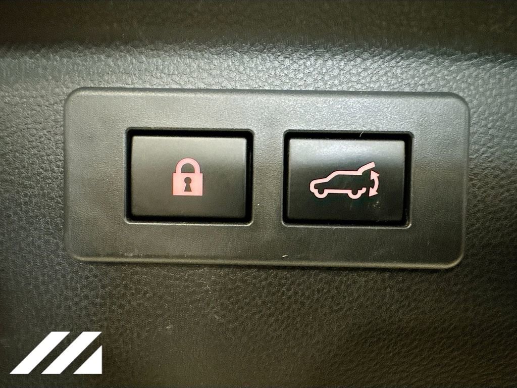Used 2023 Subaru Forester Limited image 31