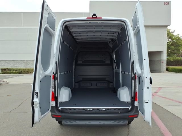 New 2026 Mercedes-Benz Sprinter 2500 image 21