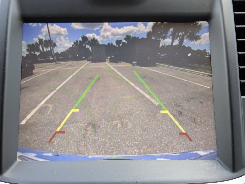 Used 2014 Chrysler 300 C RWD image 25