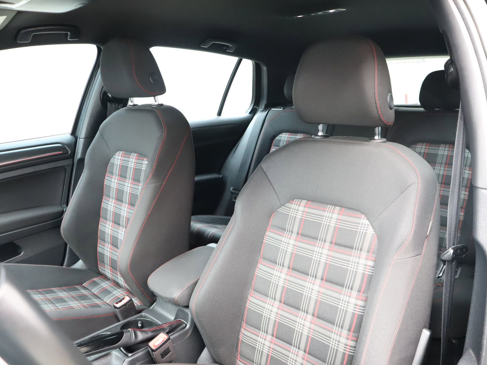 Used 2018 Volkswagen GTI S image 27